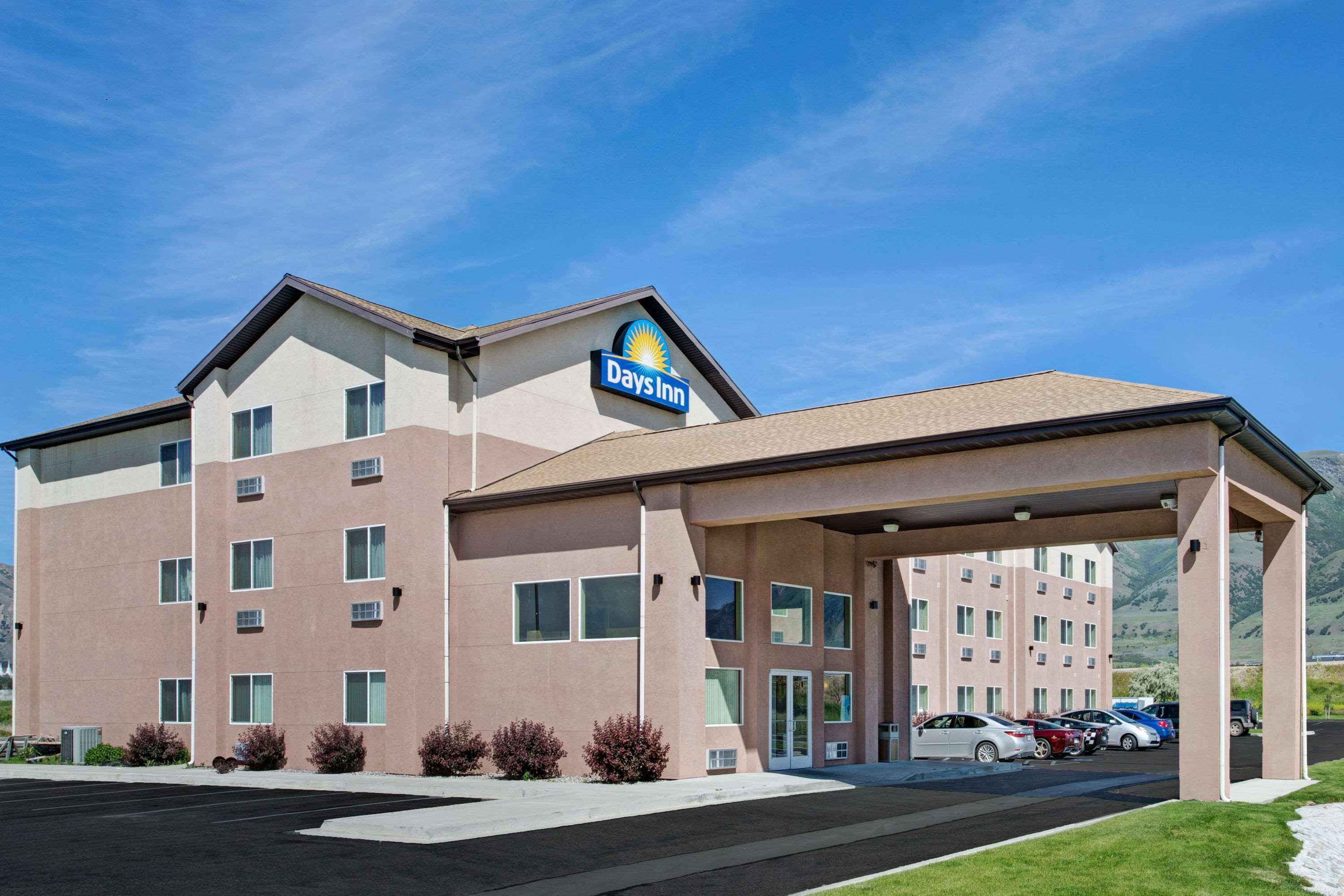 Days Inn By Wyndham Brigham City Kültér fotó